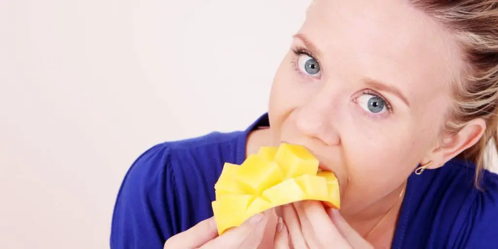 Is it OK to eat mango every day?
