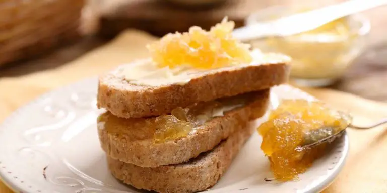 How many calories in toast with butter and jam?
