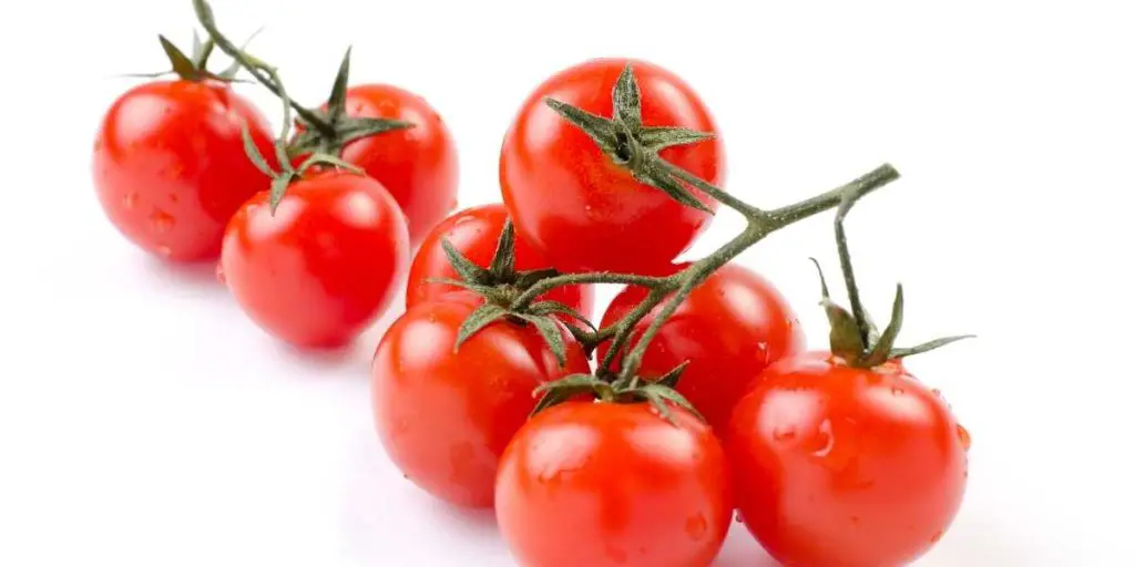 Not all tomato-based foods are keto-friendly