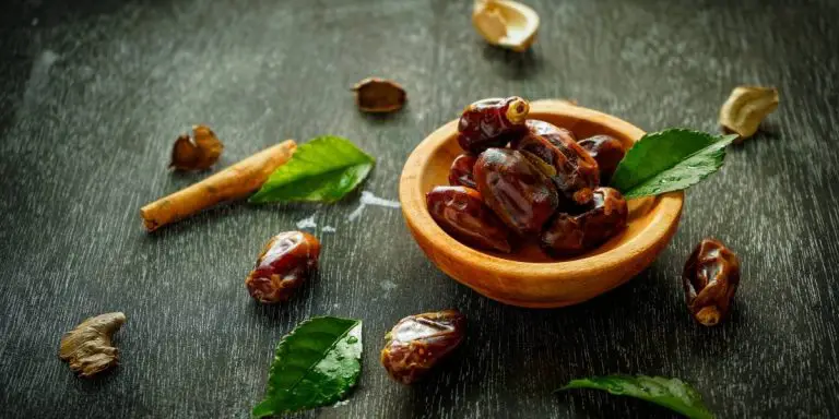Are Dates Keto Friendly? [Top 10 health benefits]