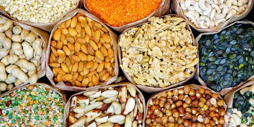 Which nuts fit into a keto diet?